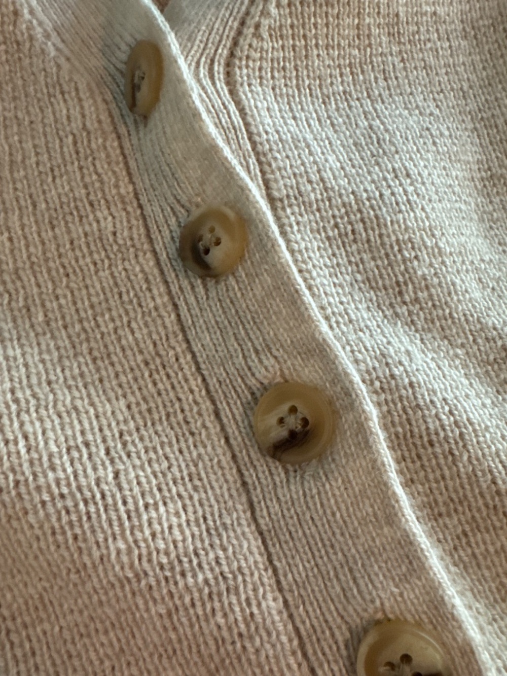 Button down vest - Picture 4 of 4
